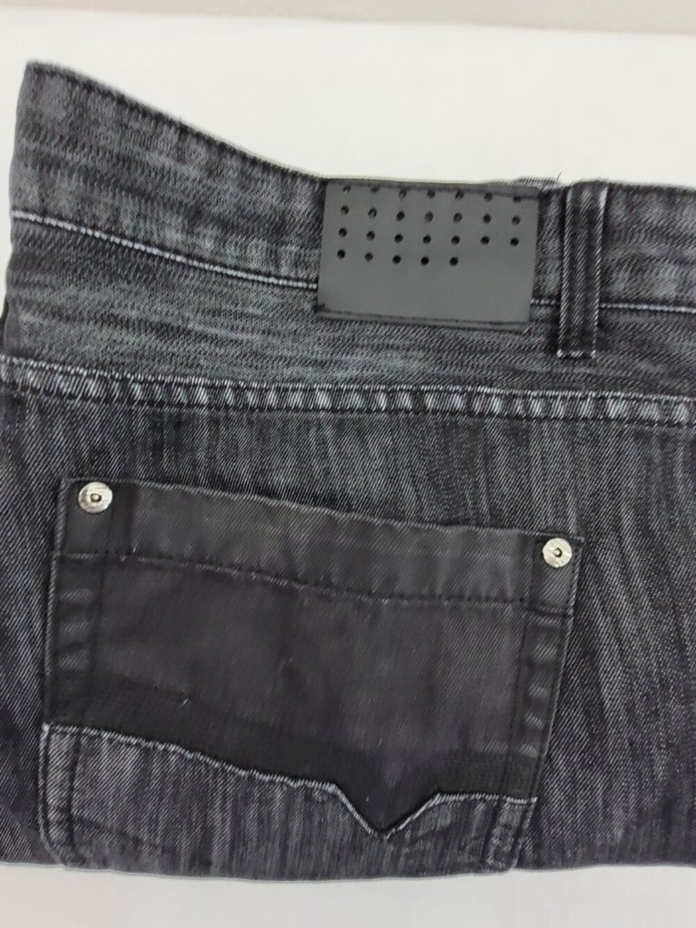 INC Jeans Mens 40x32 Black Stretch Denim Berlin Slim Straight Whiskers Pants - Picture 12 of 12
